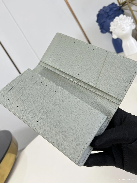 First bag ru LOUIS WALLET-10*19*2cm BRAZZA VUITTON 0725